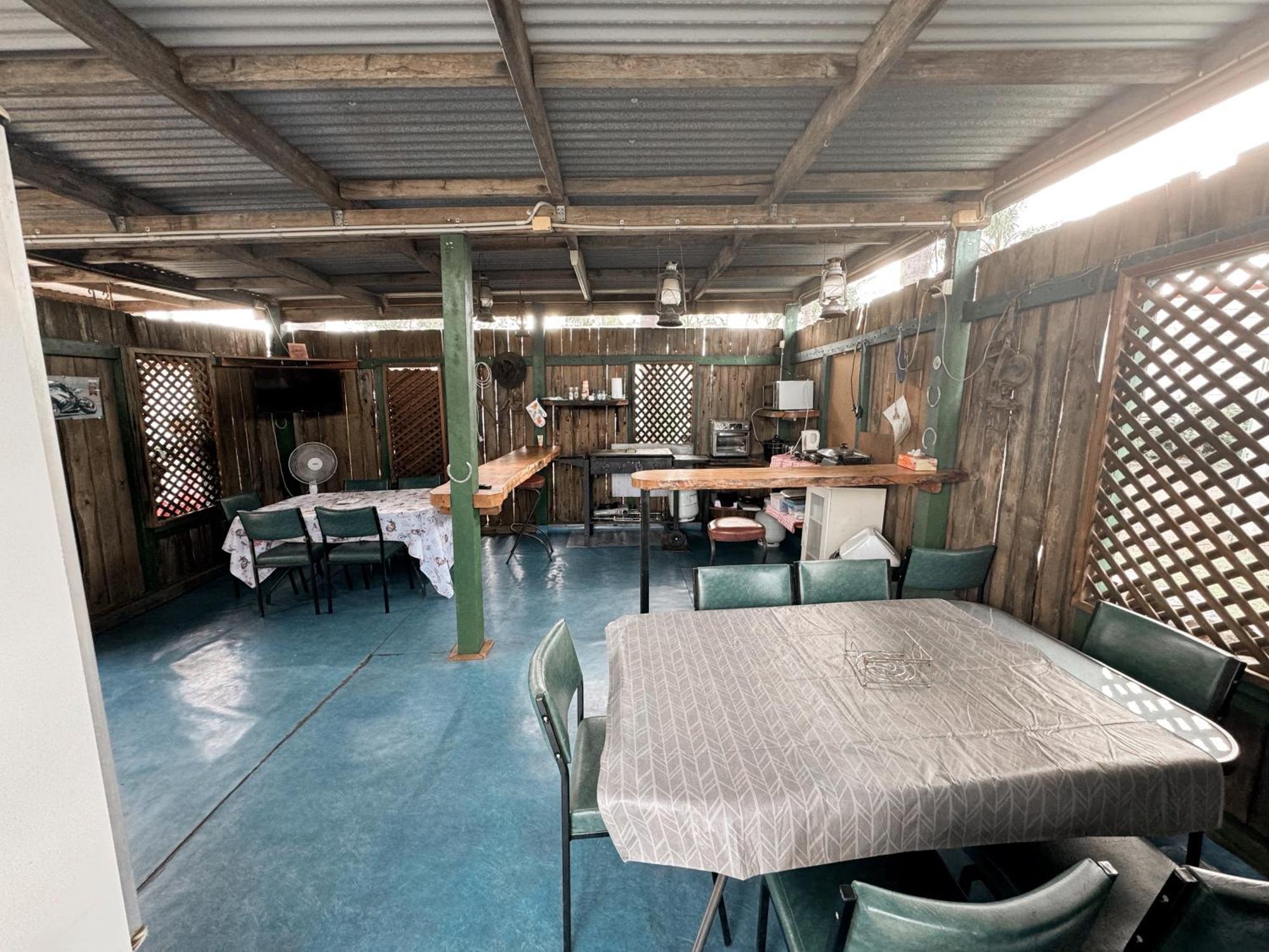 Injune Motel エクステリア 写真